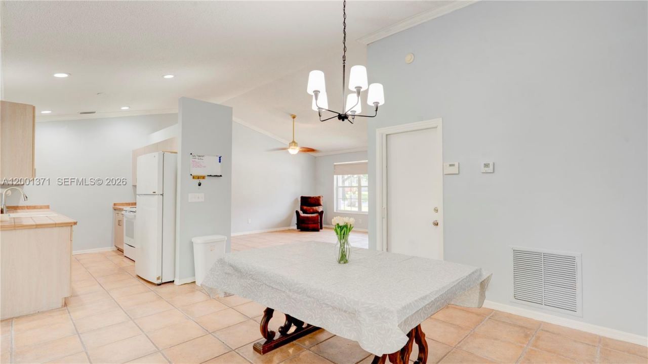 1067 Julia Heights Dr, Lantana, FL 33462 Photo