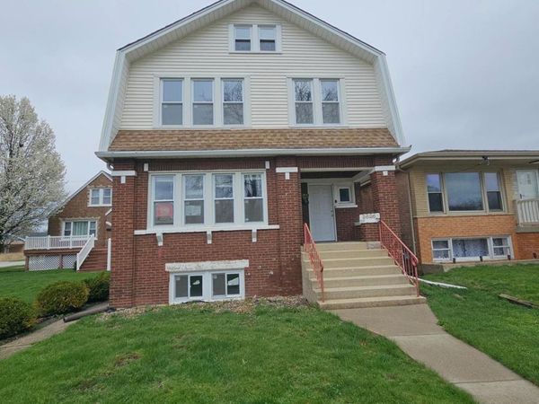 2626 W 96th Place, Evergreen Park, IL 60805