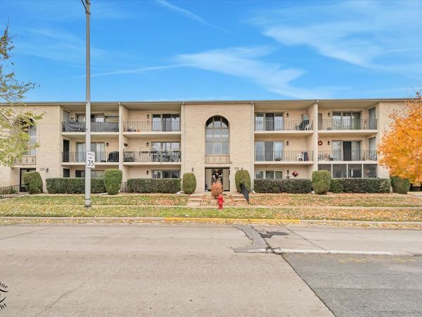 10538 Central Avenue , Unit 1-S, Chicago Ridge, IL 60415