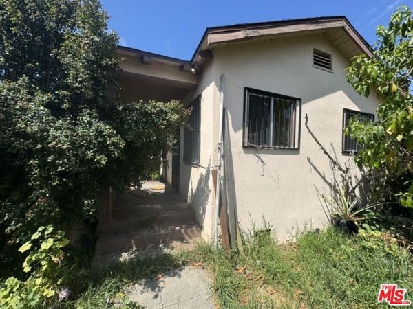 1433 W 96th Street, Los Angeles, CA 90047