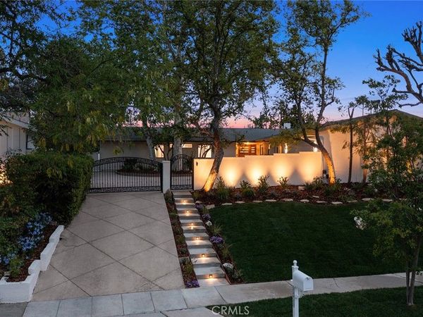 23925 Crosson Drive, Woodland Hills, CA 91367