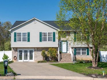 225 MAYFIELD LN , WAYNESBORO, VA 22980