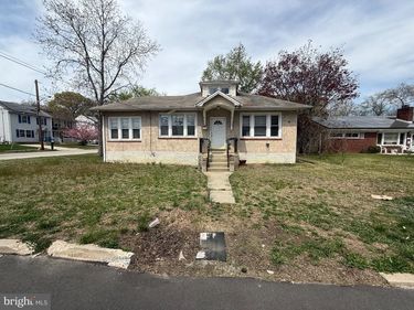 123 ASHLAND AVENUE, LAWNSIDE, NJ 08045
