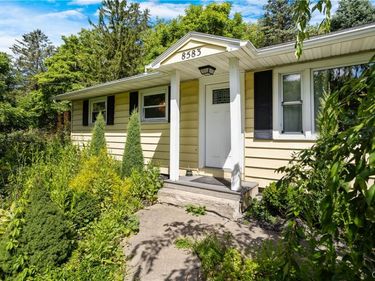 8583 Green Lakes Road , Fayetteville, NY 13066
