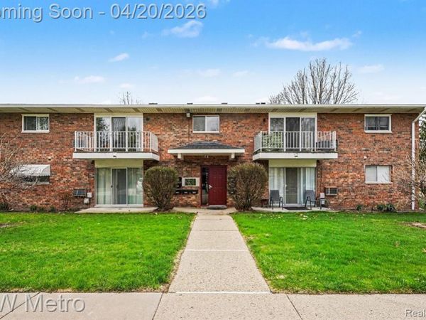 15048 Fairfield Street, Livonia, MI 48154