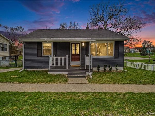 204 South Street, Fowlerville Vlg, MI 48836