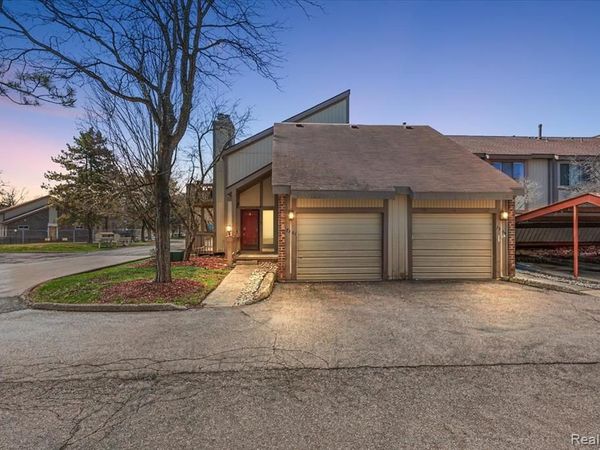 7361 Radcliff Drive, West Bloomfield Twp, MI 48322