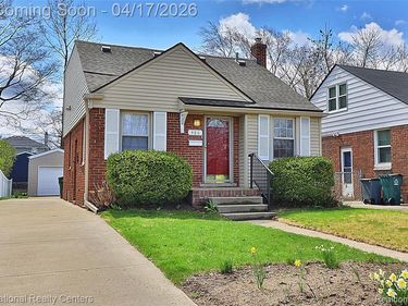 486 University Street, Ferndale, MI 48220