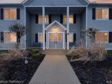 1155 S Lake Drive, Novi, MI 48377