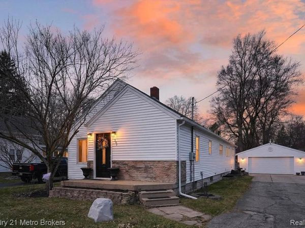 5501 Potter Road, Genesee Twp, MI 48506