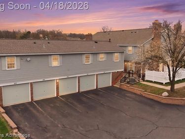 42136 Gladwin Street, Novi, MI 48167