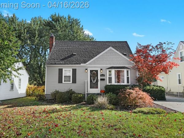 4350 Mandalay Avenue, Royal Oak, MI 48073