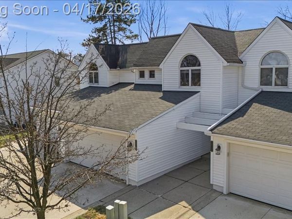 24107 Tana Court, Farmington Hills, MI 48335