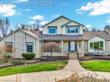 74800 Judges Court, Bruce Twp, MI 48065