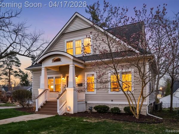 903 Hilldale Drive, Royal Oak, MI 48067