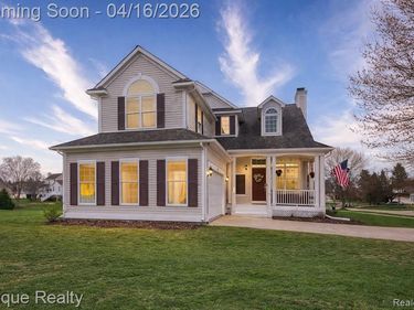 76 Carriage Lane Court Court, Oxford Twp, MI 48371