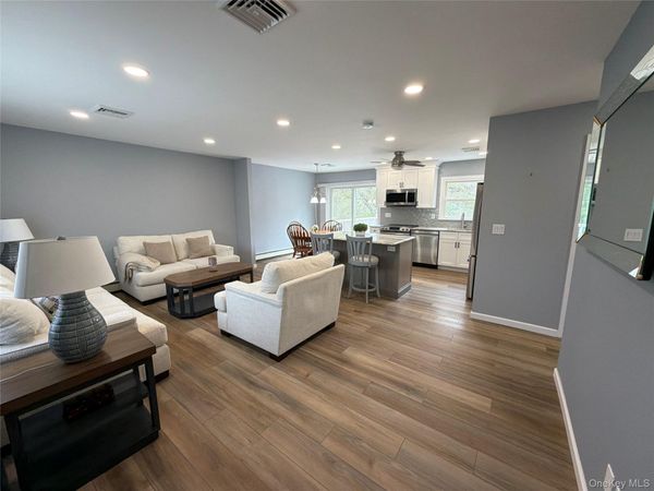 27 Monaco Drive , Hopewell Junction, NY 12533