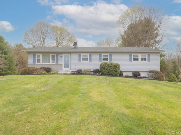 27 Monaco Drive, Hopewell Junction, NY 12533