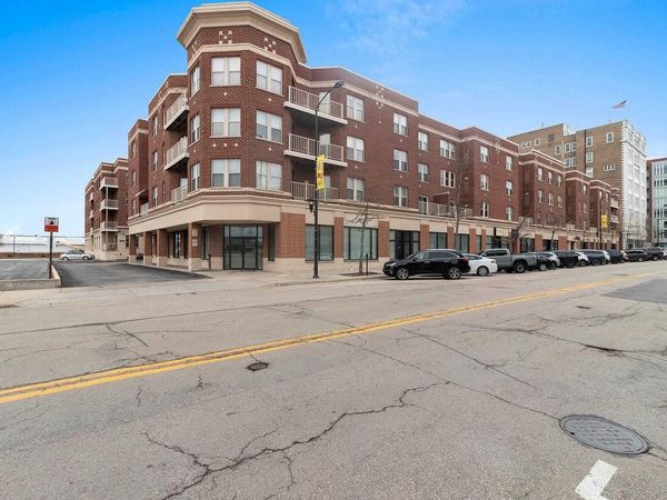 118 S WASHINGTON STREET, Unit 435A, Green Bay, WI 54301