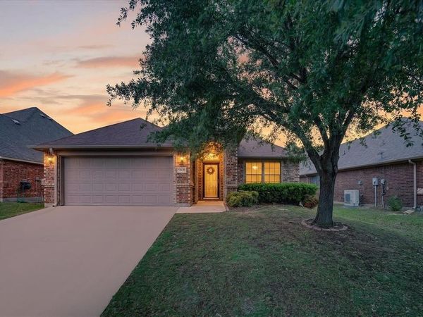 9808 Mullins Crossing Drive, Fort Worth, TX 76126
