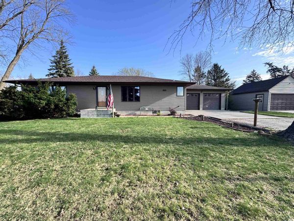 714 Walnut Street, Whiting, IA 51063