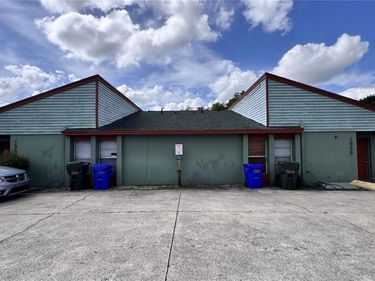 1962 CRYSTAL GROVE DRIVE , LAKELAND, FL 33801