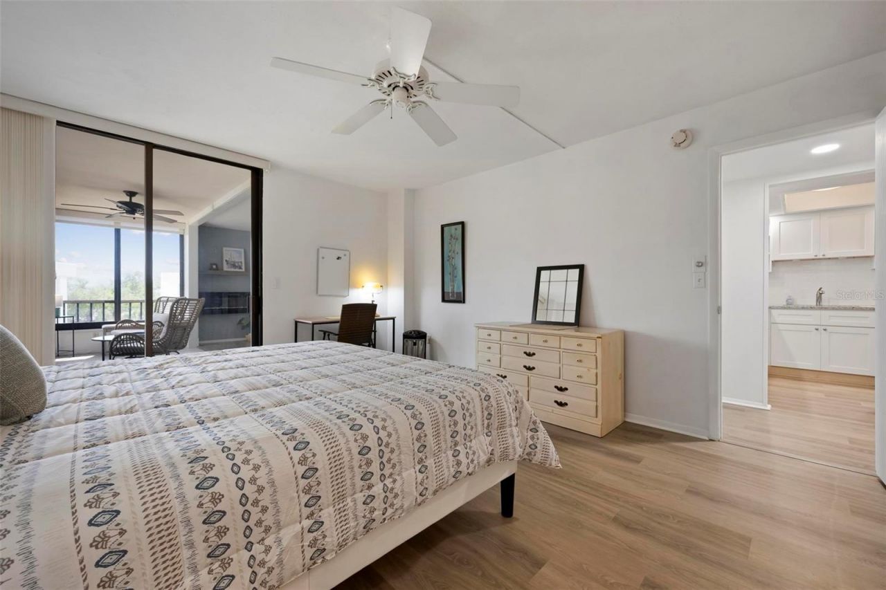 8767 Midnight Pass Road, Unit 505F, Sarasota, FL 34242 Photo