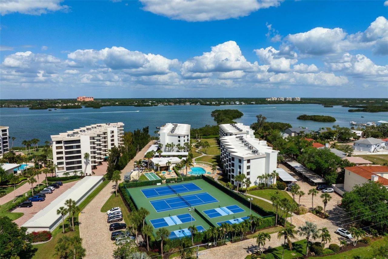 8767 Midnight Pass Road, Unit 505F, Sarasota, FL 34242 Photo