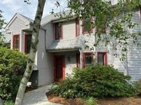 8 Baldwin Ln, Unit 8, Amherst, MA 01002