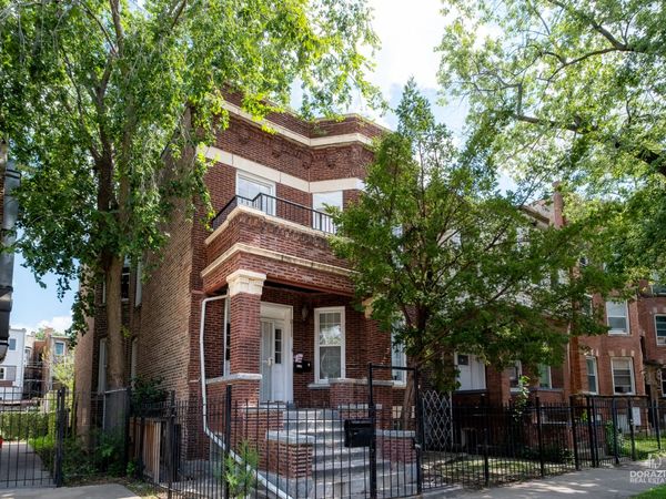 6111 S Eberhart Avenue , Chicago, IL 60637