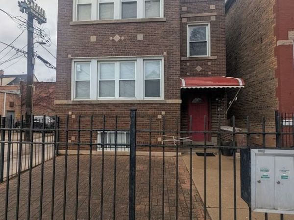 2344 W Barry Avenue , Unit 1, Chicago, IL 60618