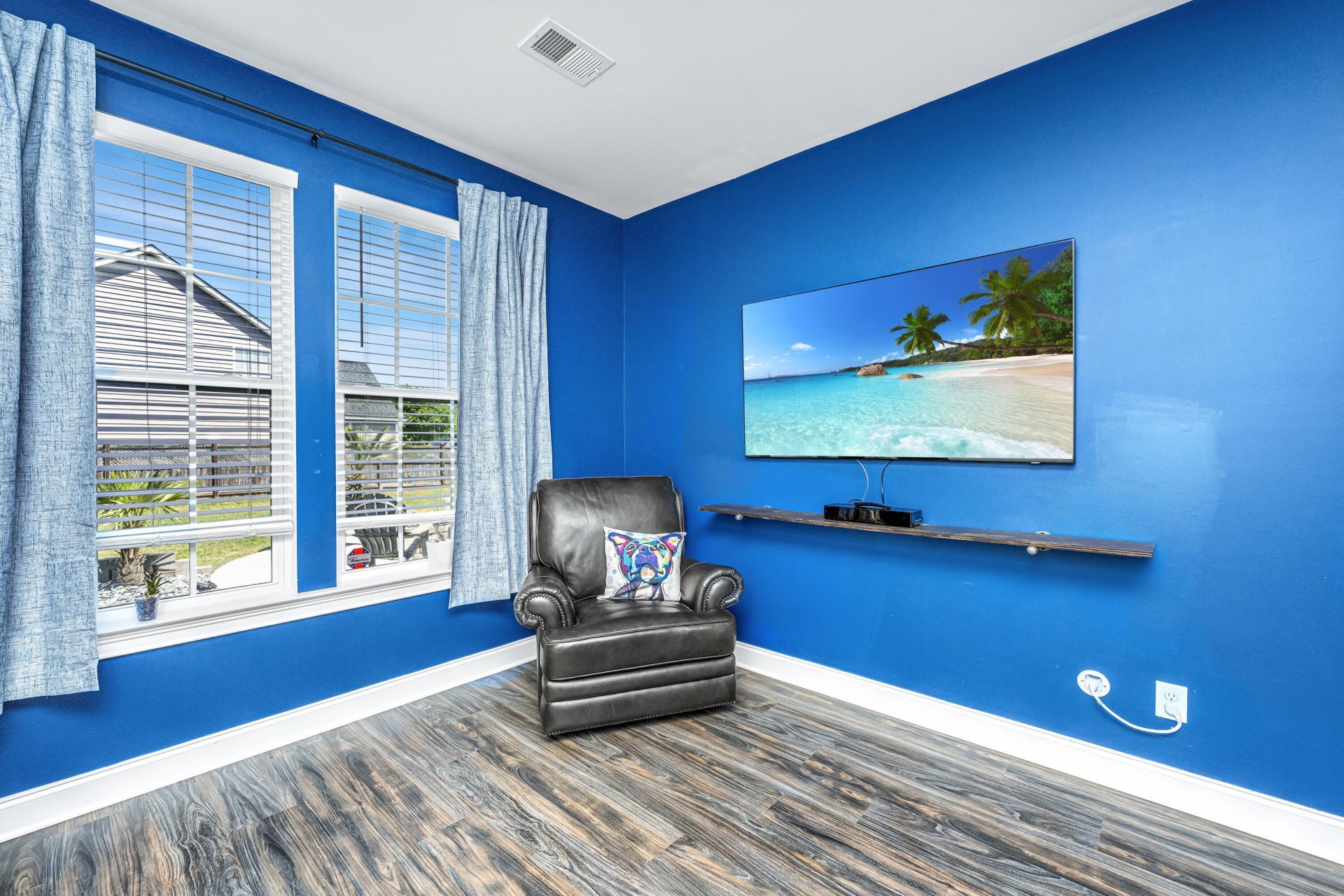 403 Spectrum Road Photo 19