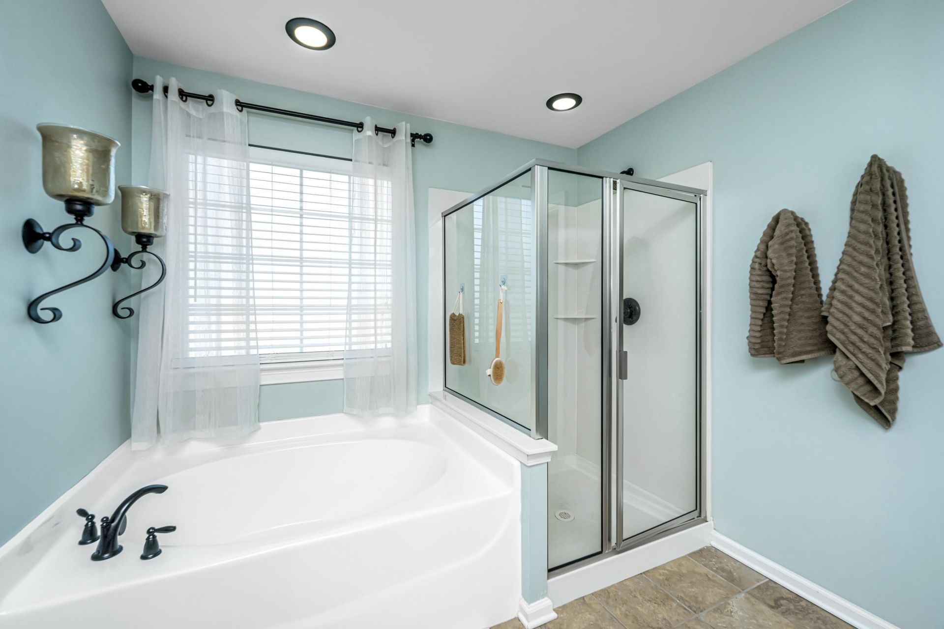 403 Spectrum Road Photo 25