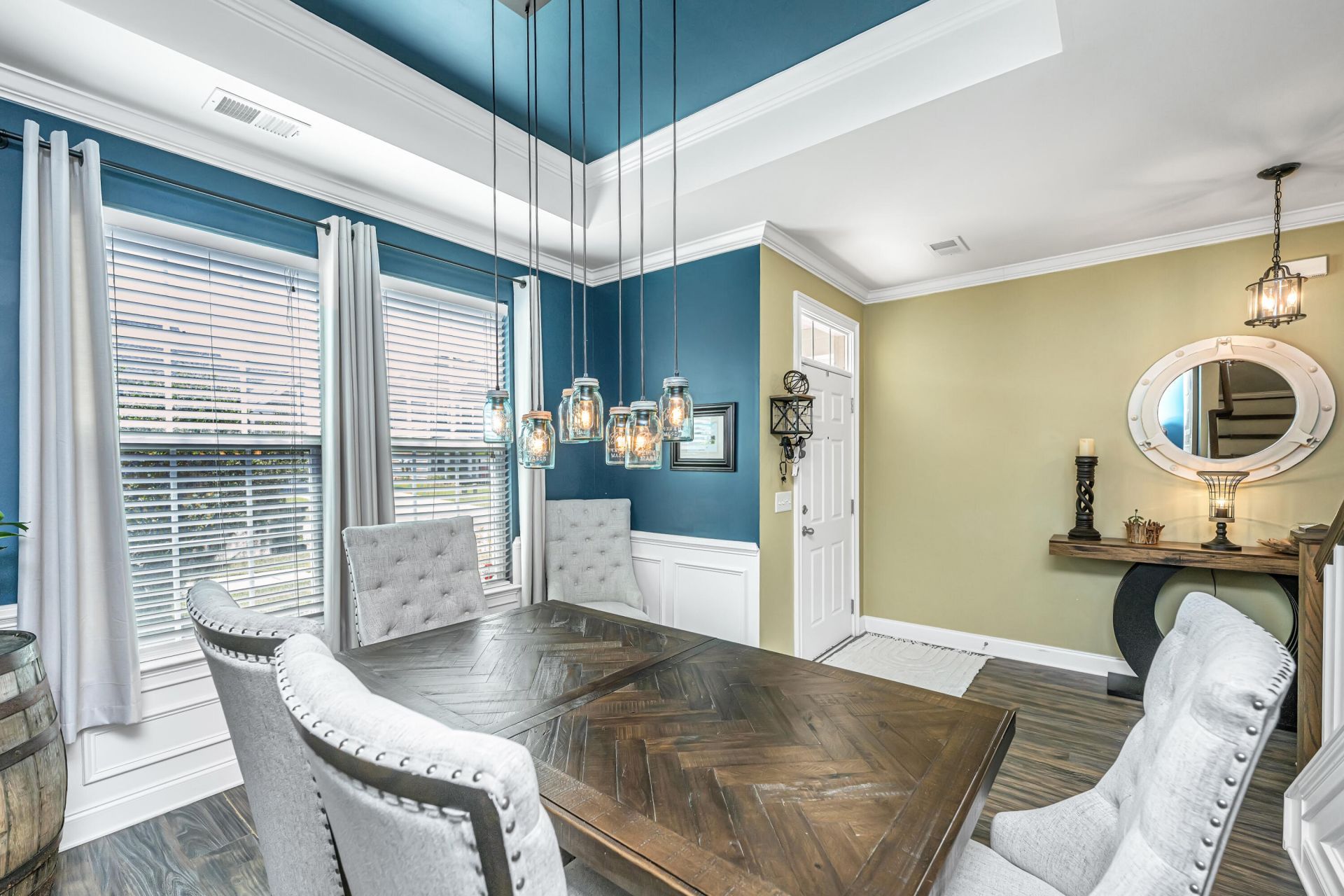 403 Spectrum Road Photo 7