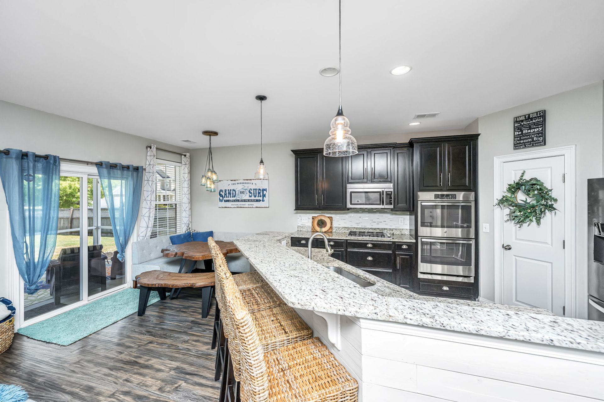 403 Spectrum Road Photo 9