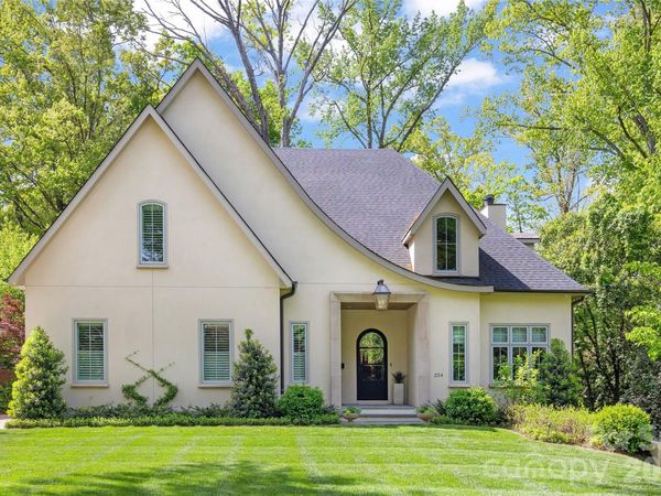 254 Huntley Place , Charlotte, NC 28207