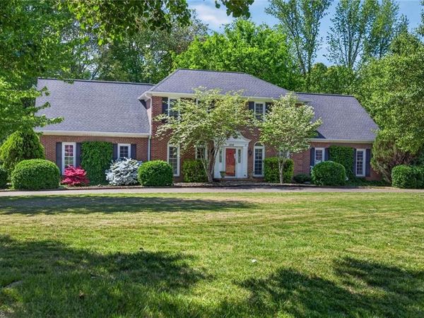 1018 Riverbend Drive , Advance, NC 27006