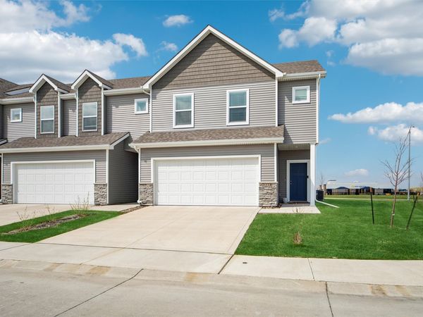 3348 NW Stratford Lane, Ankeny, IA 50023