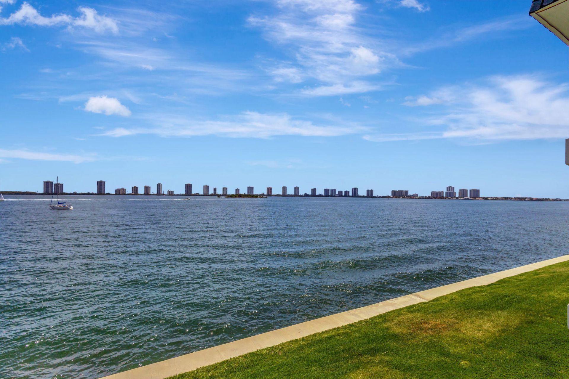 100 Shore Court, Unit 210, North Palm Beach, FL 33408 Photo