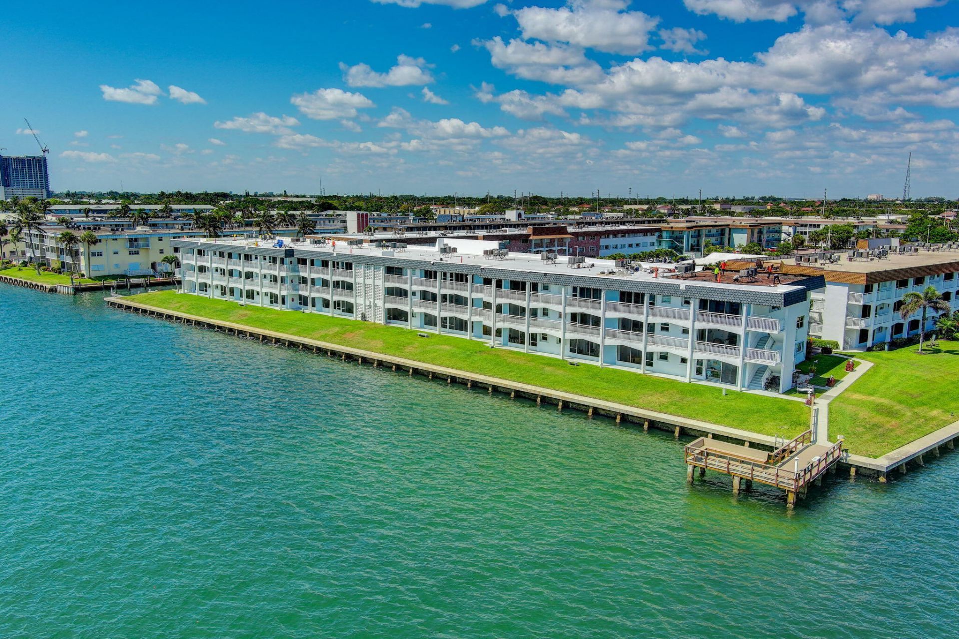 100 Shore Court, Unit 210, North Palm Beach, FL 33408 Photo