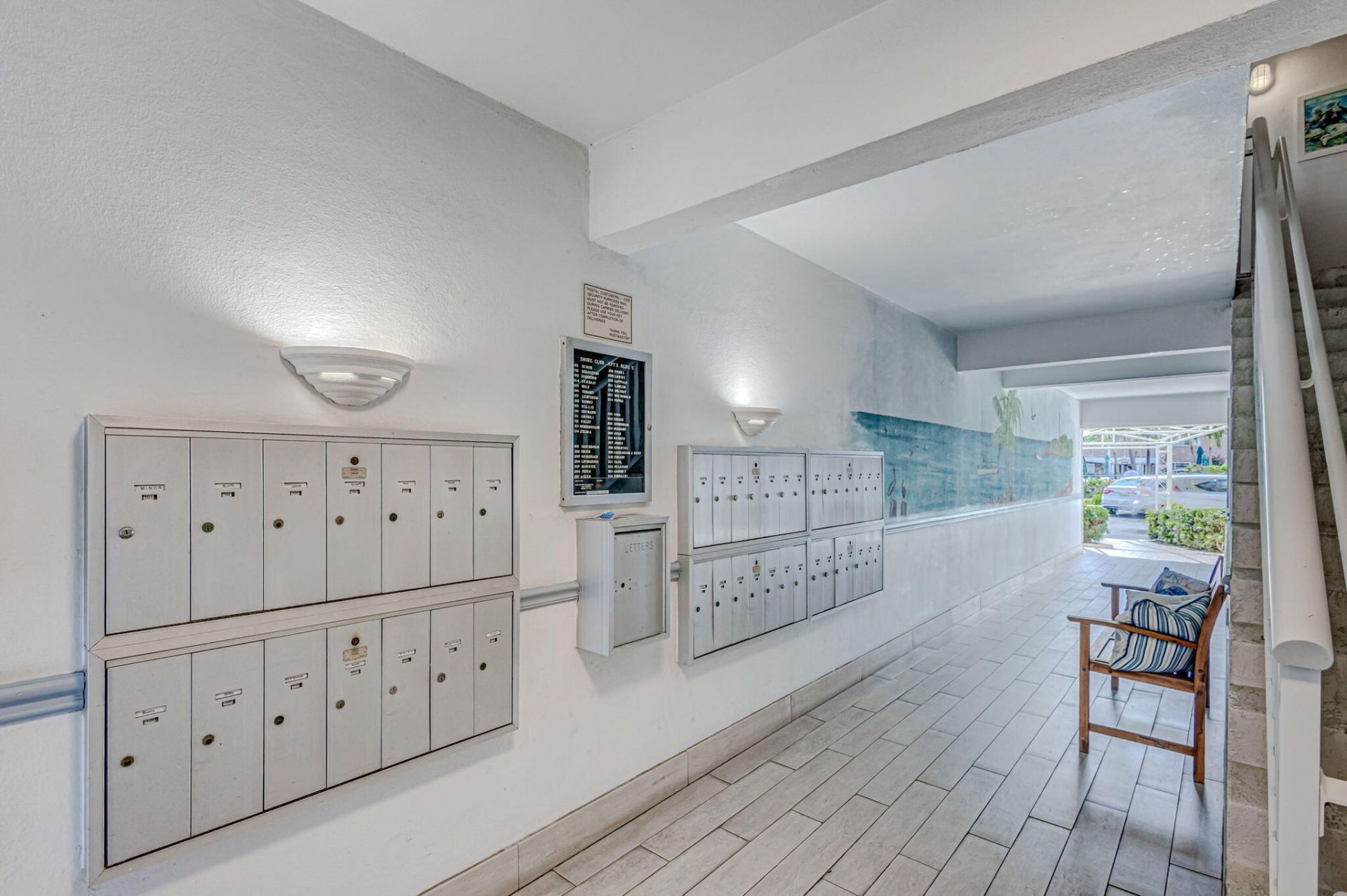 100 Shore Court, Unit 210, North Palm Beach, FL 33408 Photo