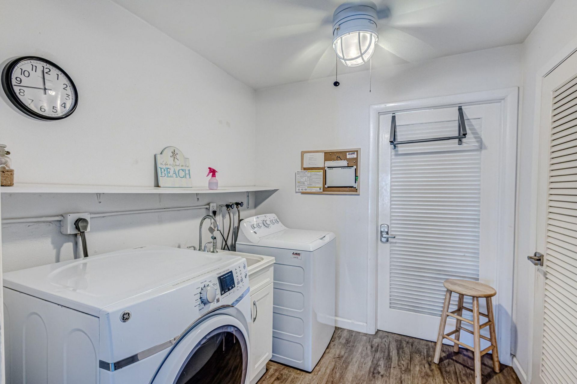 100 Shore Court, Unit 210, North Palm Beach, FL 33408 Photo