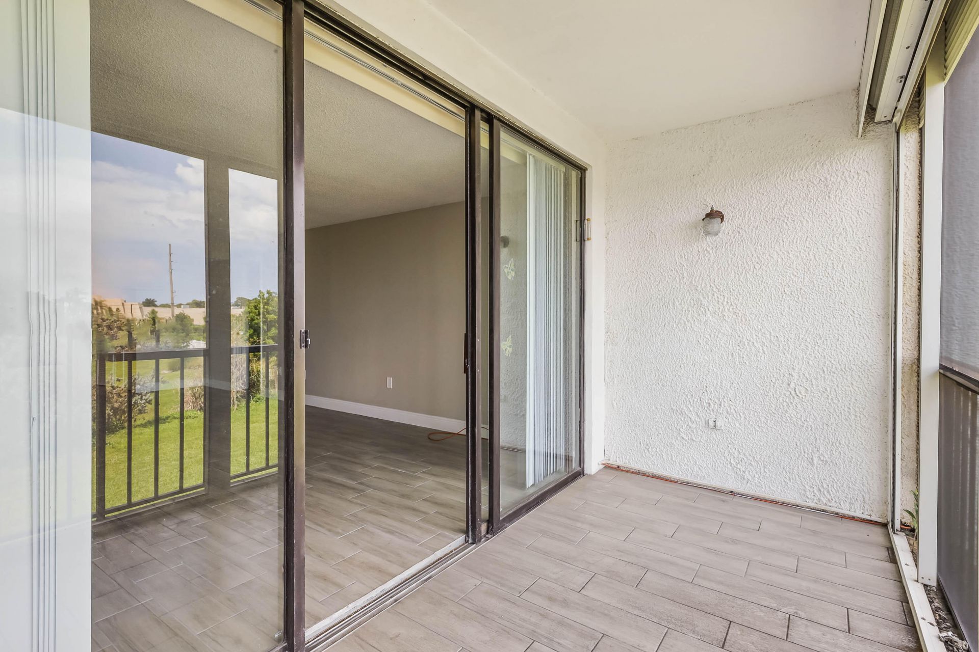 4254 Deste Court, Unit 208, Lake Worth, FL 33467 Photo