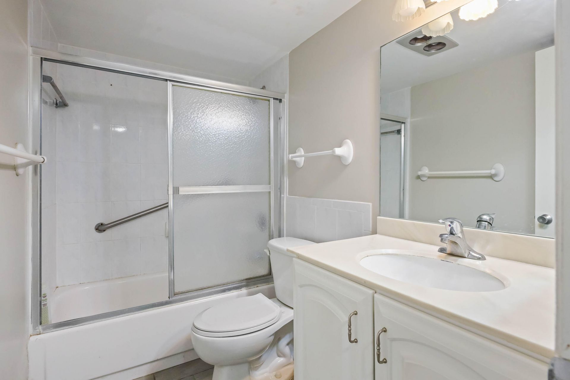 4254 Deste Court, Unit 208, Lake Worth, FL 33467 Photo