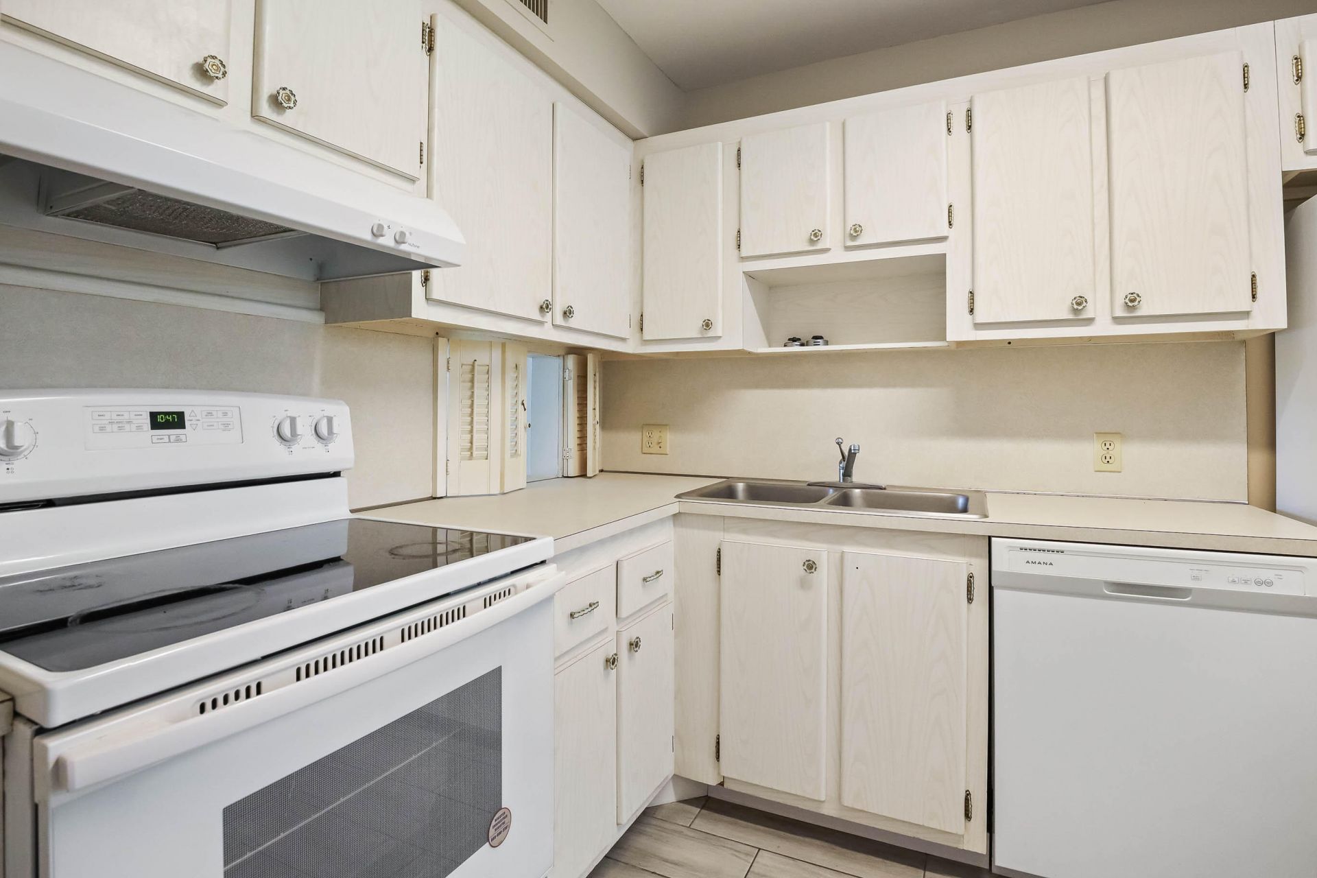 4254 Deste Court, Unit 208, Lake Worth, FL 33467 Photo