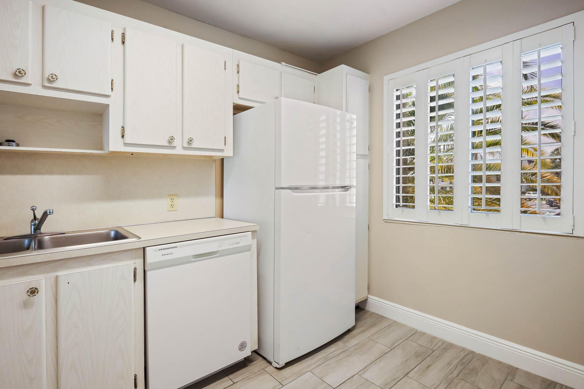 4254 Deste Court, Unit 208, Lake Worth, FL 33467 Photo