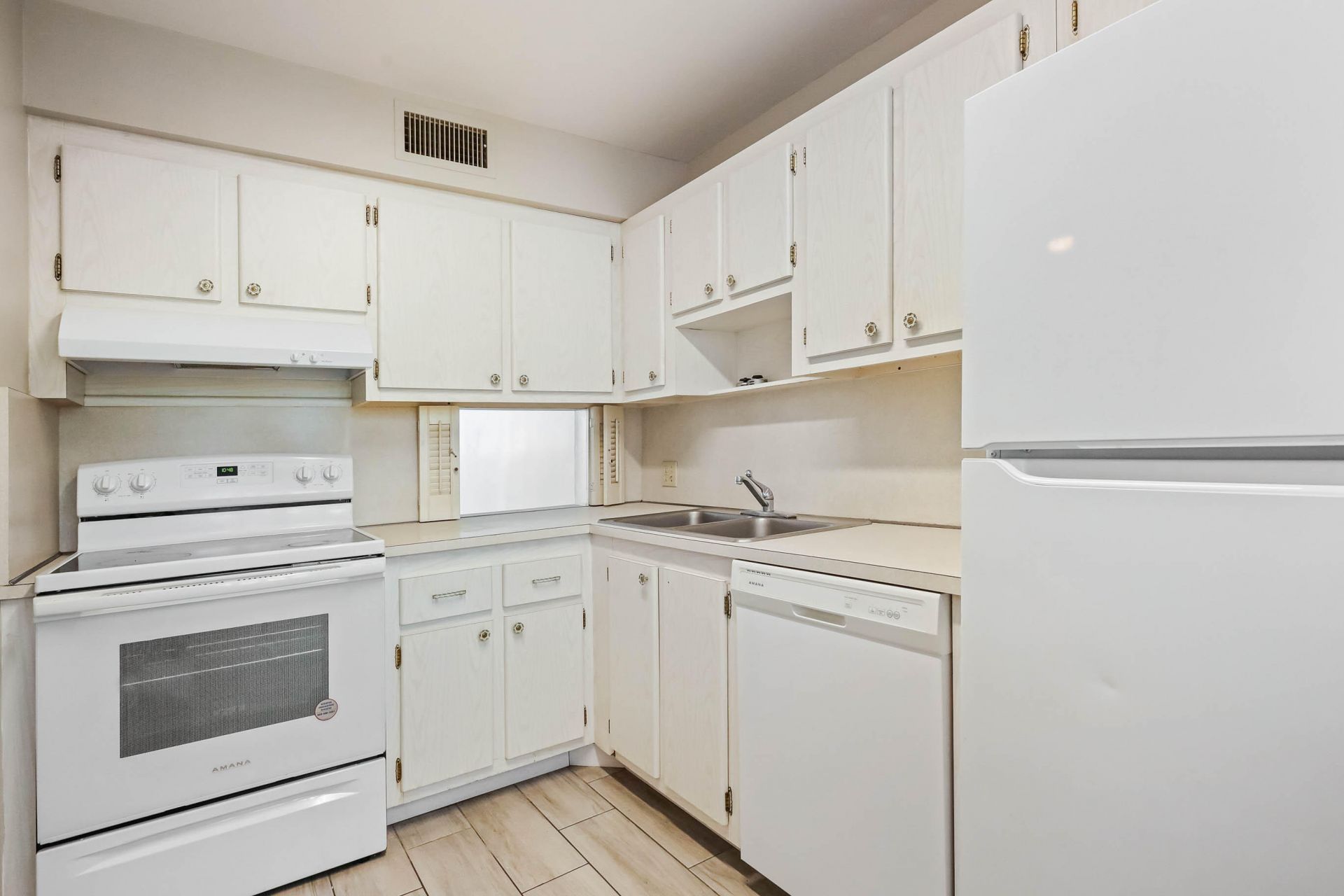 4254 Deste Court, Unit 208, Lake Worth, FL 33467 Photo