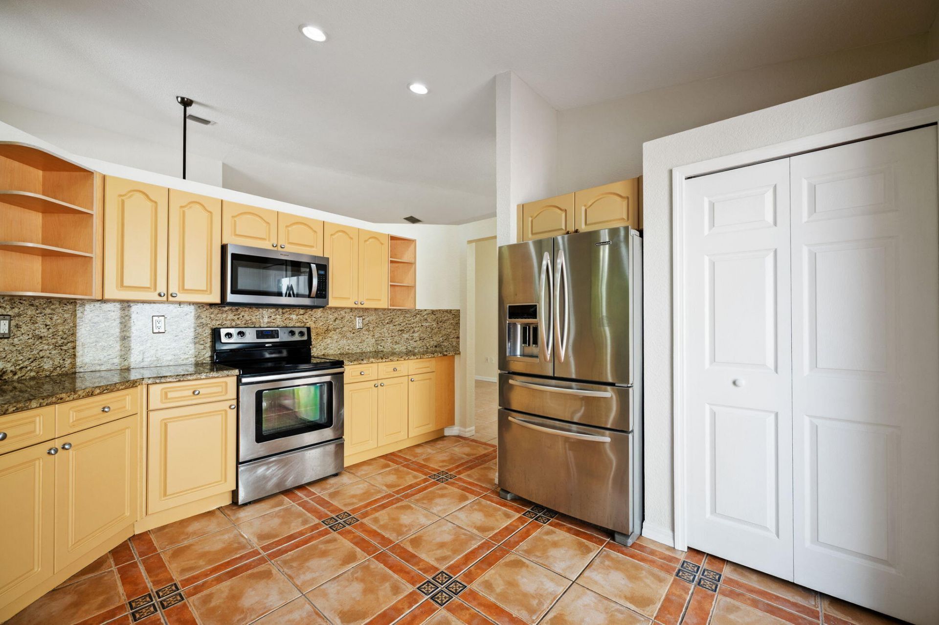 7039 Golf Pointe Circle, Tamarac, FL 33321 Photo