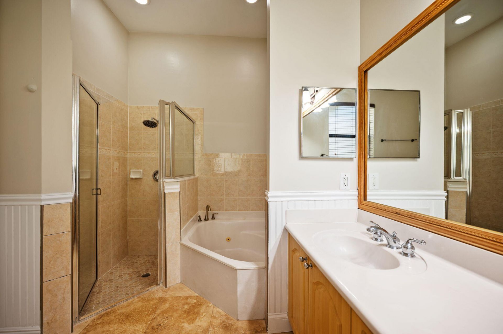 7039 Golf Pointe Circle, Tamarac, FL 33321 Photo