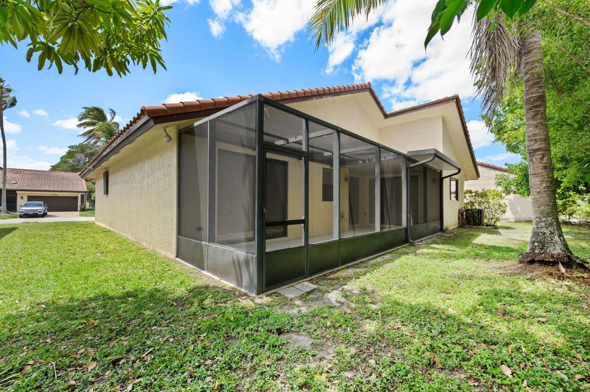 7039 Golf Pointe Circle, Tamarac, FL 33321 Photo